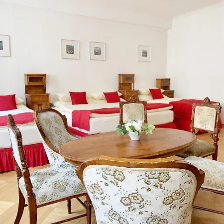 Hotell Small Luxury Palace Prag