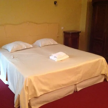 Small Luxury Palace Hotell Prag