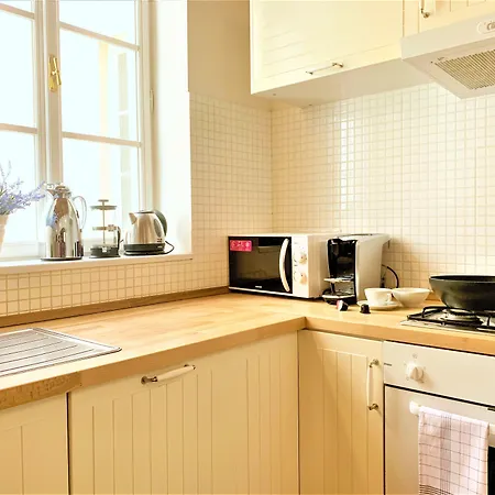 Small Luxury Palace Hotell 4*