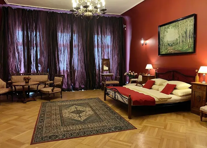 Small Luxury Palace 4* براغ