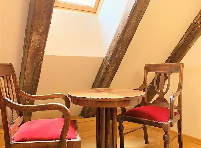 Small Luxury Palace فندق 4*