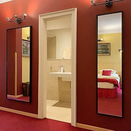Small Luxury Palace 4* Prague