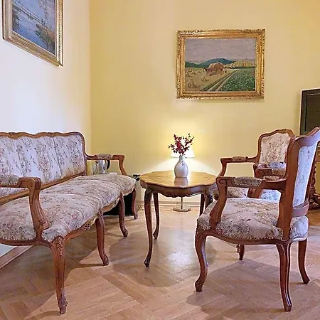 Small Luxury Palace 4* Praga