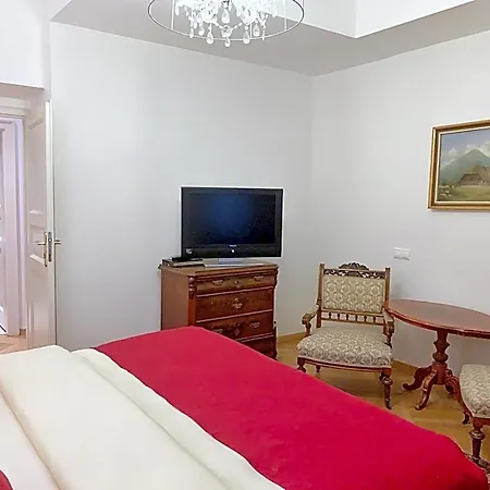 Small Luxury Palace Hotel