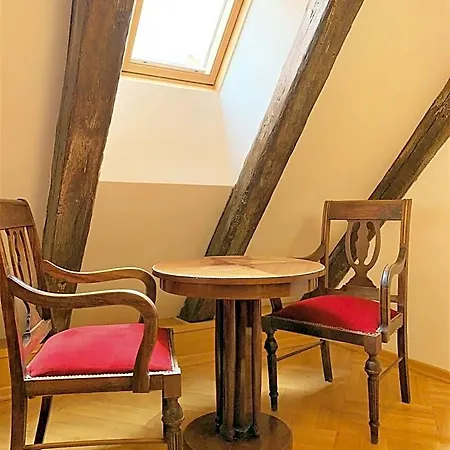 Hotel Small Luxury Palace 4*