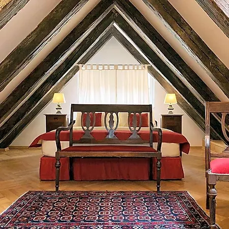 Small Luxury Palace 4* Prague
