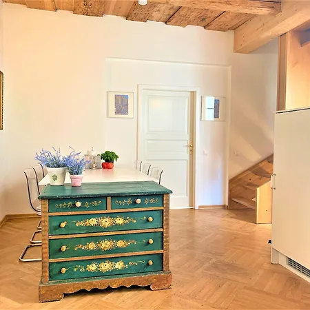 Small Luxury Palace 4* Prague