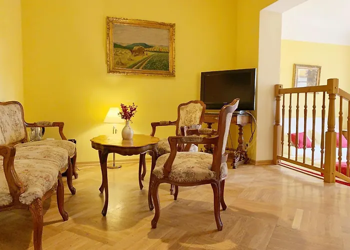 Small Luxury Palace Hotel 4*