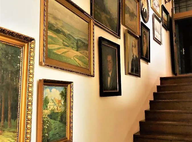 Small Luxury Palace 4*