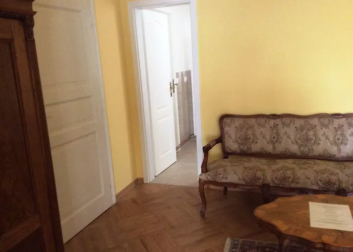 Small Luxury Palace 4* Prag