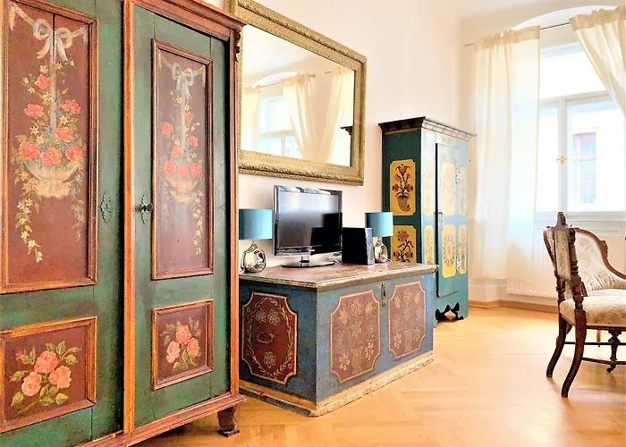 Small Luxury Palace 4* Prag