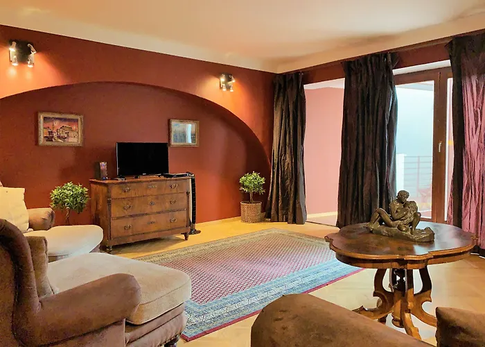 Hotel Small Luxury Palace