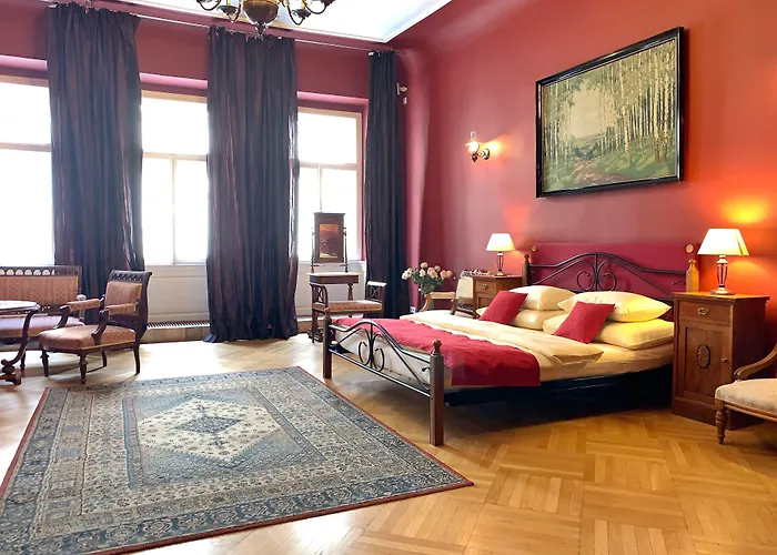 Small Luxury Palace Prag