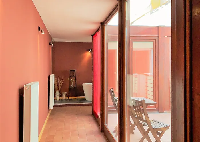 Small Luxury Palace Hotel