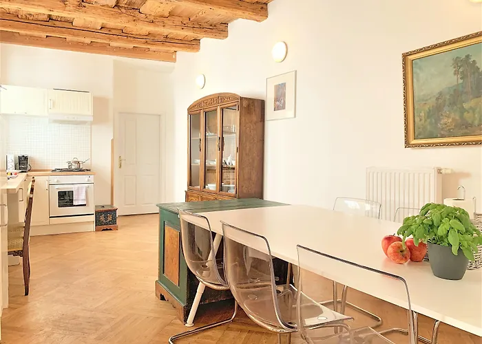 Hotel Small Luxury Palace 4*