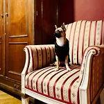 Small Luxury Palace 4*