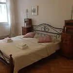 Small Luxury Palace Hotel 4*