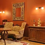 Small Luxury Palace 4*